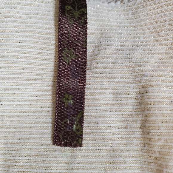 Mary Jane blouse size small stretch - Picture 10 of 10